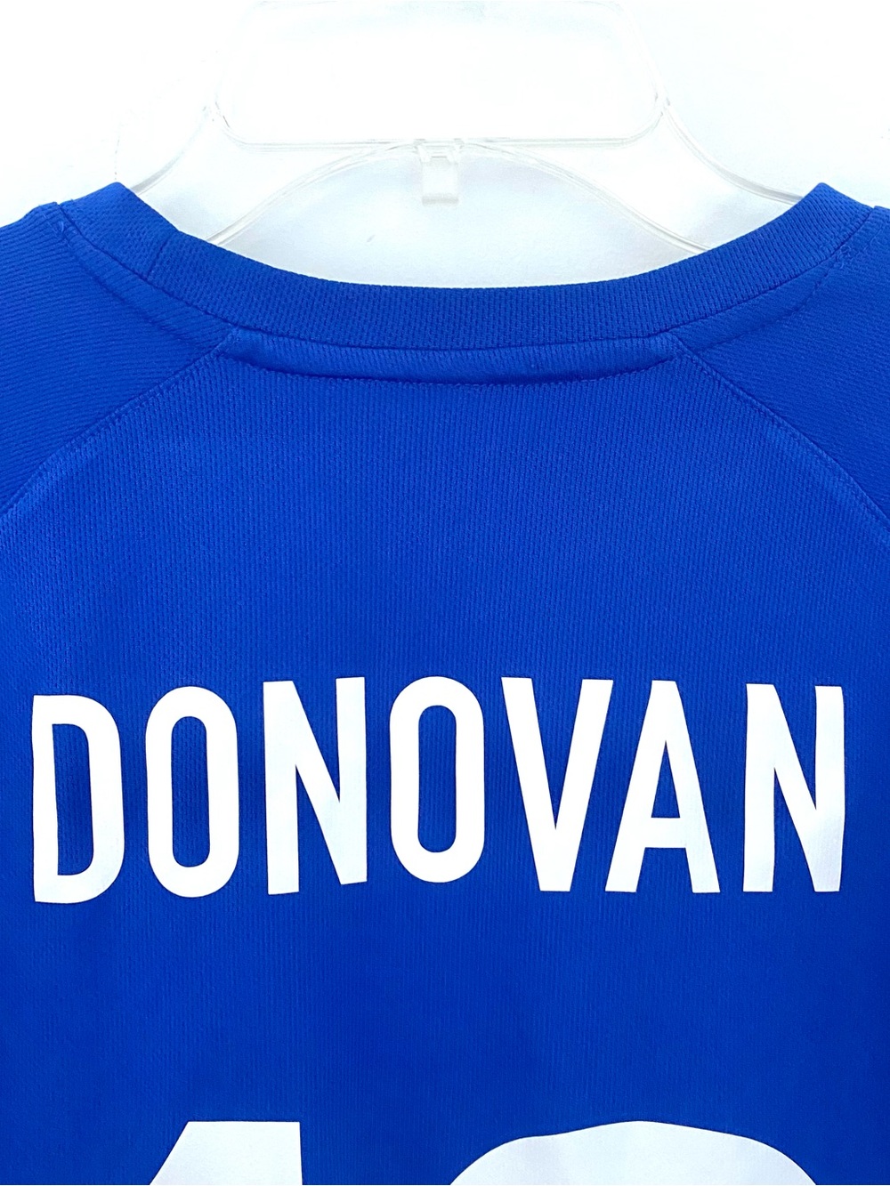 ⚽️BOYS “USA” “Donovan” Soccer Sports Jersey SZ Medium (Y) - Picture 4 of 13
